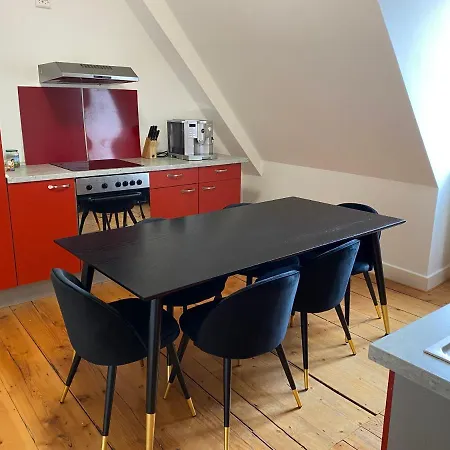 Zentrum Stadthaus Zimmer 5 Δωμάτια σε οικογενειακή κατοικία